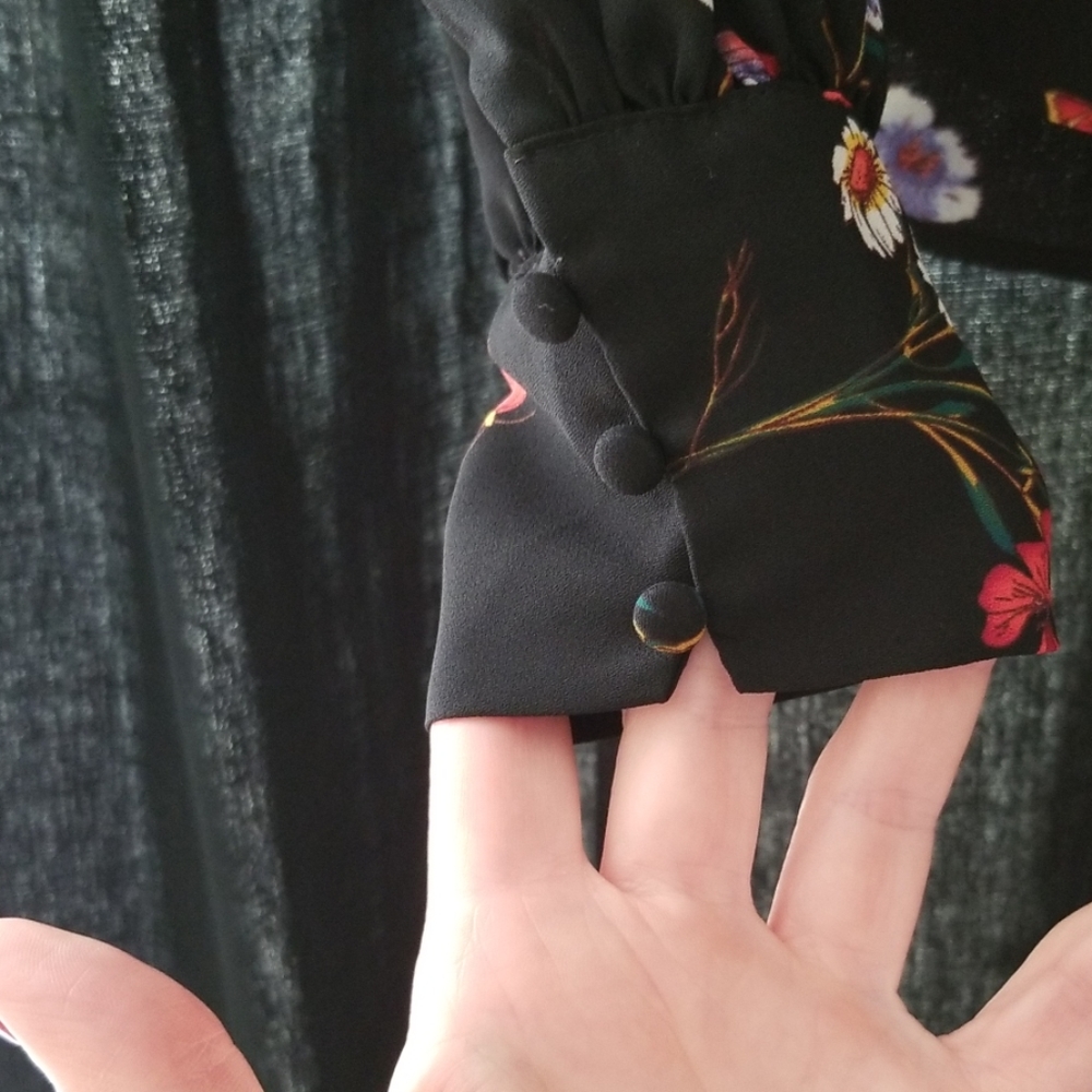 Express Blouse - Picture 4 of 4